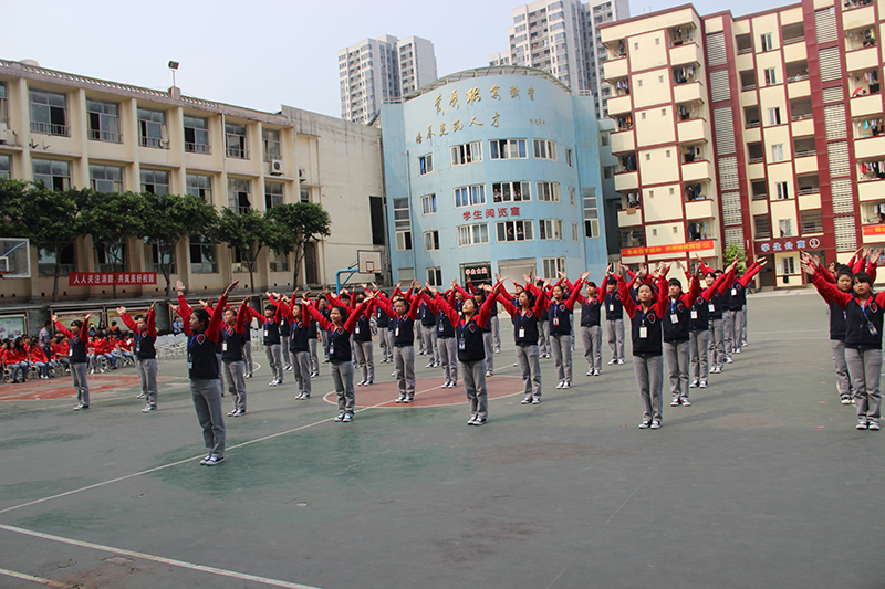 重庆高铁学校校园环境